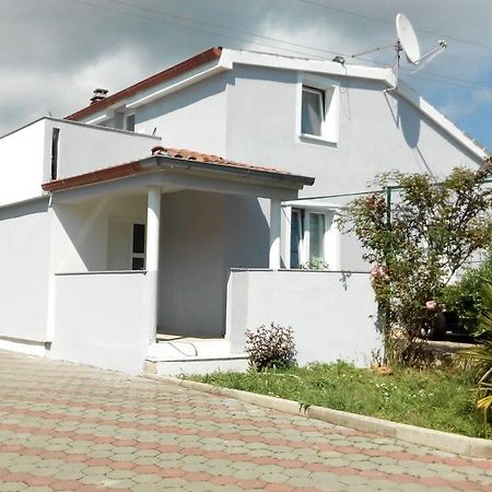 Holiday Home Marsan พูลา ภายนอก รูปภาพ
