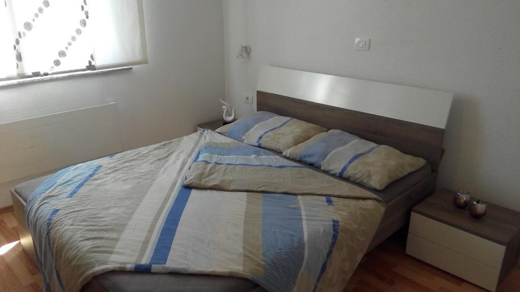 Holiday Home Marsan พูลา ภายนอก รูปภาพ