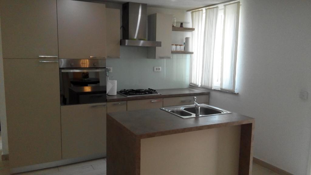 Holiday Home Marsan พูลา ภายนอก รูปภาพ